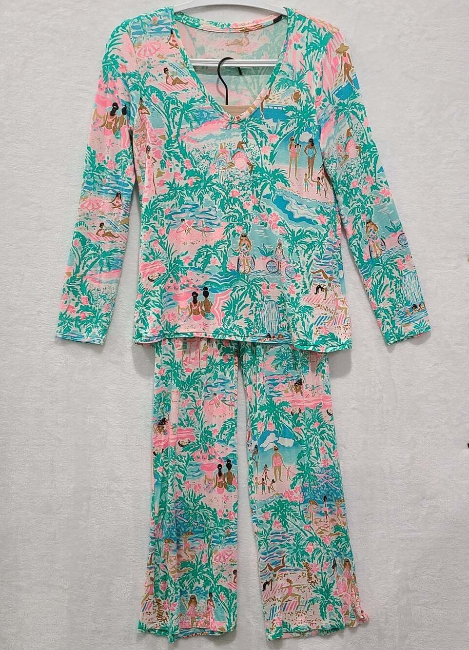Lilly Pulitzer Women's Pajama Set Let's Get Together V-neck Long Sleeve Pants XS
